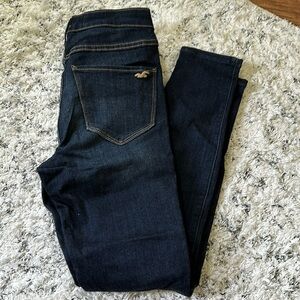 Like new hollister jeans